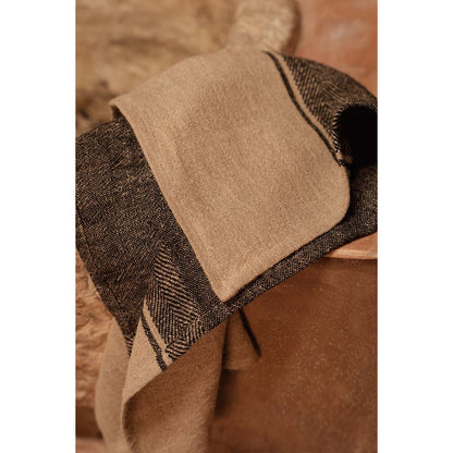 Küchentuch Linen Moody – im Wohnraum arrangiert
