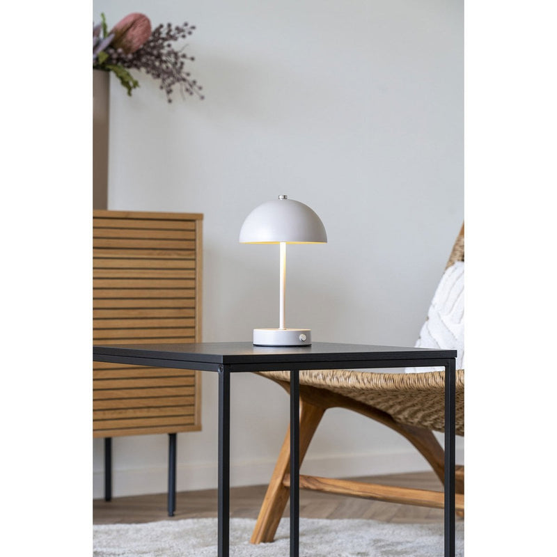 LED-Tischlampe Holt – Detailaufnahme der Oberfläche