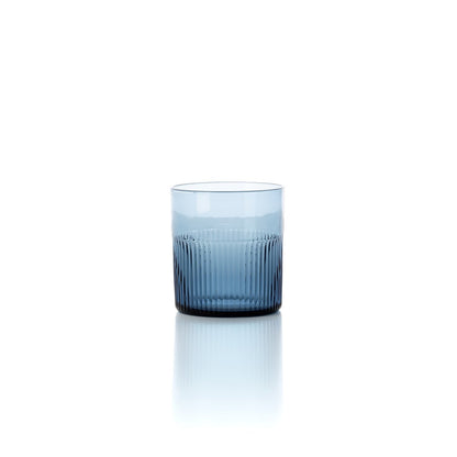 Trinkglas Azure Rippled – Blau, niedrig, aus Glas, handgefertigt in Blau / Indigo